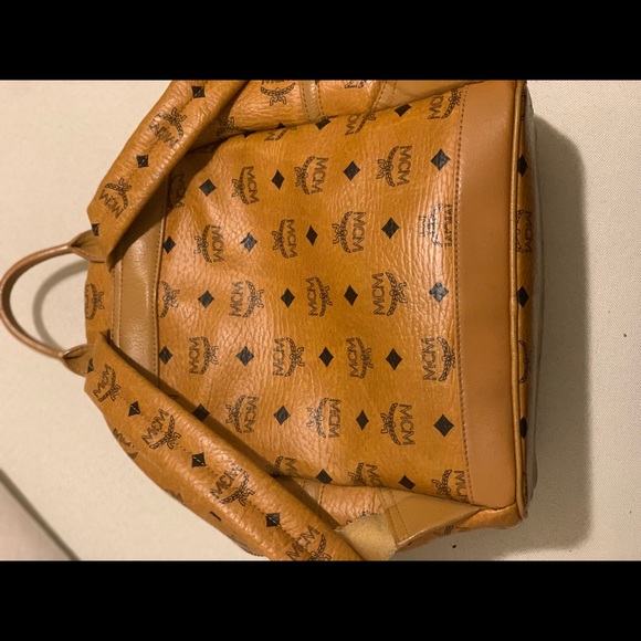 Backpack . In Very good condition . main image 6